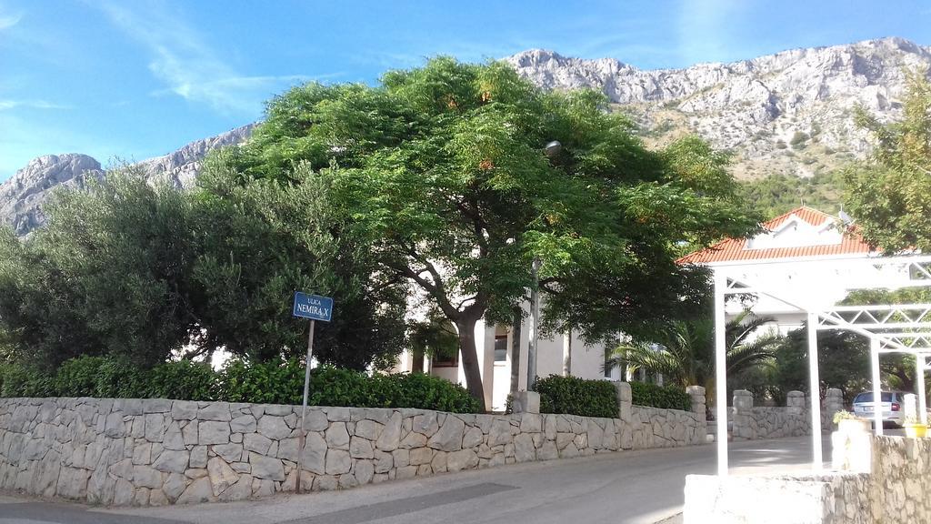 Apartments Erceg Omiš Eksteriør billede