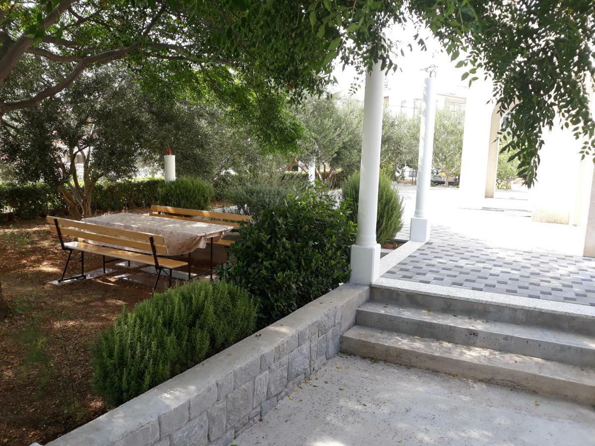 Apartments Erceg Omiš Eksteriør billede