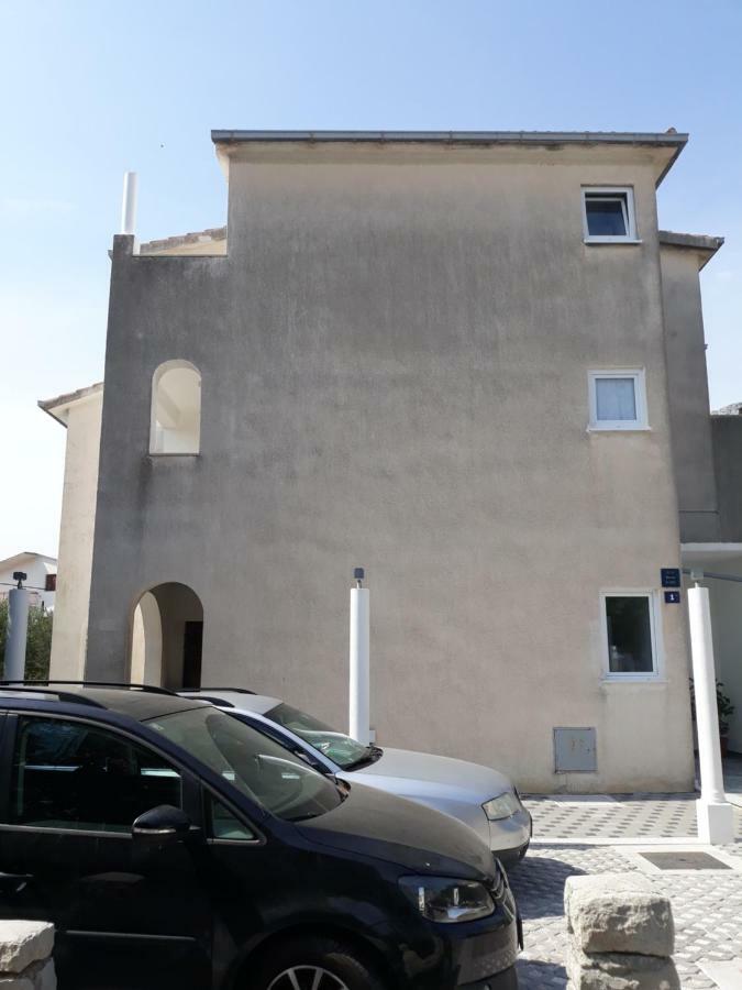 Apartments Erceg Omiš Eksteriør billede
