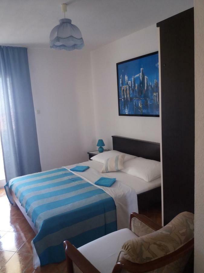 Apartments Erceg Omiš Eksteriør billede