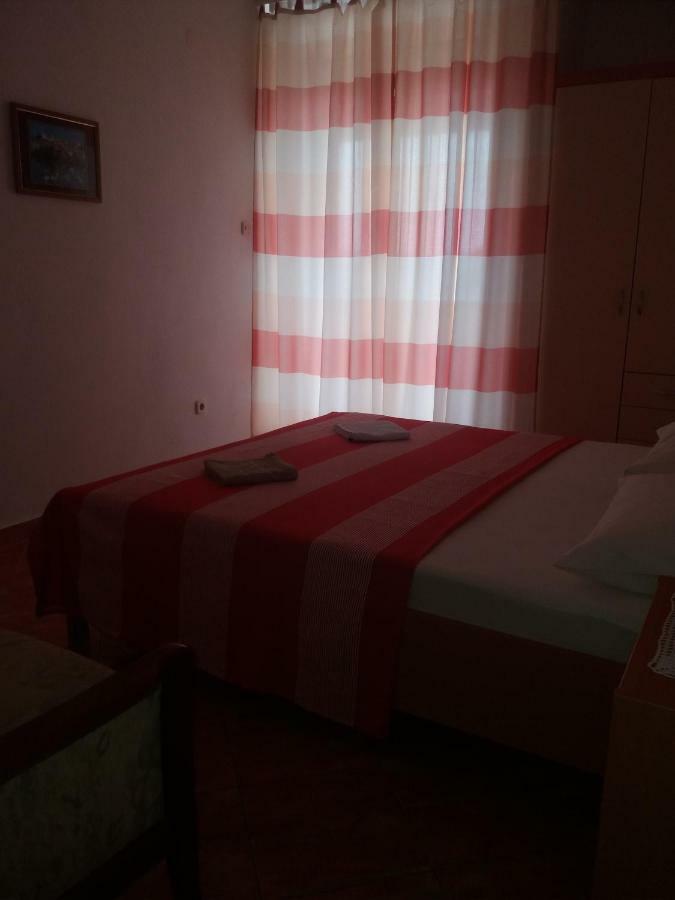Apartments Erceg Omiš Eksteriør billede