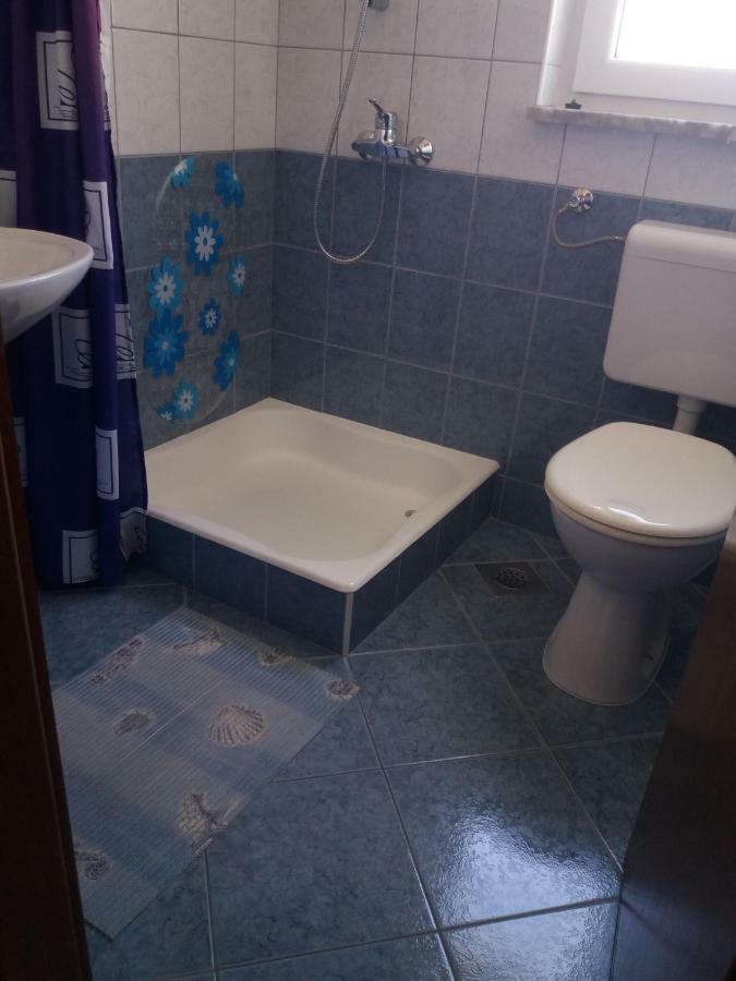 Apartments Erceg Omiš Eksteriør billede